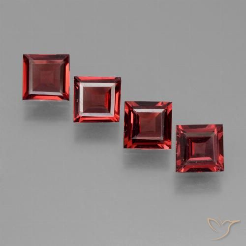 2.46ctw Naturel Rouge sang profond Grenat pyrope, Carré, VS