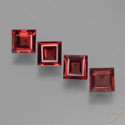 2.52ctw Naturel Rouge sang profond Grenat pyrope, Carré, VS