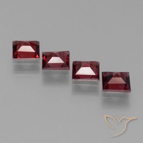 Shop natural 2.53ct Rouge foncé Grenat pyrope gems, Carré, from Mozambique at GemSelect. In stock, global shipping!