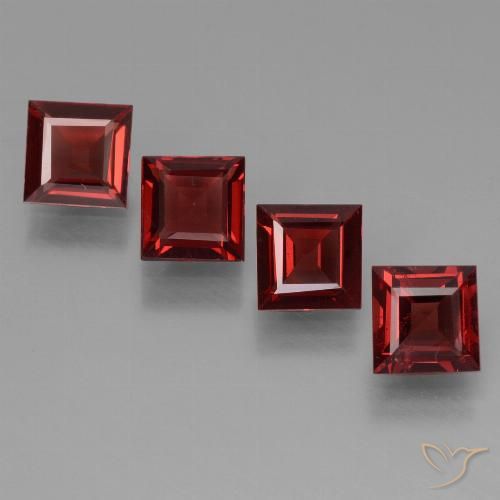 2.46ctw Naturel Rouge sang profond Grenat pyrope, Carré, VS