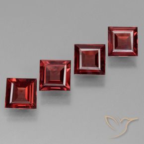 Shop natural 2.28ct Rouge foncé Grenat pyrope gems, Carré, from Mozambique at GemSelect. In stock, global shipping!