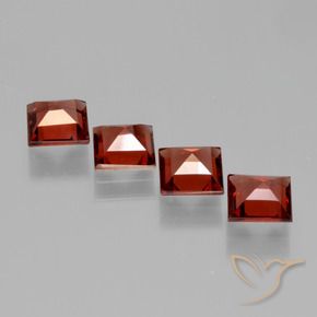 Shop natural 2.87ct Rouge écarlate Grenat pyrope gems, Carré, from Mozambique at GemSelect. In stock, global shipping!