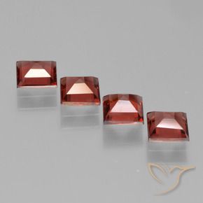 Shop natural 2.53ct Rouge écarlate Grenat pyrope gems, Carré, from Mozambique at GemSelect. In stock, global shipping!