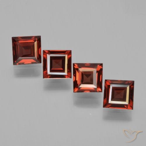 2.64ctw Naturel Rouge foncé Grenat pyrope, Carré, VS