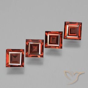 Shop natural 2.79ct Rouge moyen Grenat pyrope gems, Carré, from Mozambique at GemSelect. In stock, global shipping!