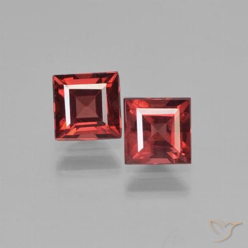1.58ctw Naturel Rouge foncé Grenat pyrope, Carré, VS
