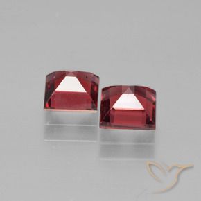 Shop natural 1.78ct Vin rouge profond Grenat pyrope gems, Carré, from Mozambique at GemSelect. In stock, global shipping!