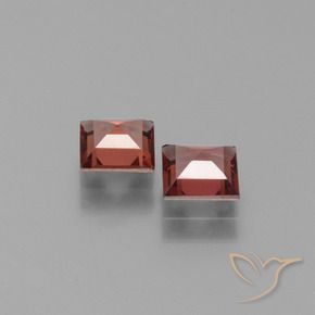 Shop natural 1.33ct Brique rouge Grenat pyrope gems, Carré, from Mozambique at GemSelect. In stock, global shipping!
