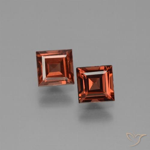 1.54ctw Naturel Rouge moyen Grenat pyrope, Carré, VS