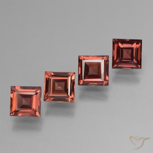 3.09ctw Naturel Rouge moyen Grenat pyrope, Carré, VS