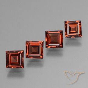 Shop natural 3.25ct Rouge écarlate Grenat pyrope gems, Carré, from Mozambique at GemSelect. In stock, global shipping!