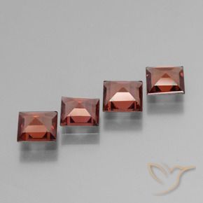 Shop natural 2.46ct Brique rouge Grenat pyrope gems, Carré, from Mozambique at GemSelect. In stock, global shipping!