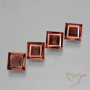 Shop natural 2.47ct Rouge Sangria Grenat pyrope gems, Carré, from Mozambique at GemSelect. In stock, global shipping!