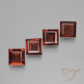 Shop natural 2.59ct Rouge moyen Grenat pyrope gems, Carré, from Mozambique at GemSelect. In stock, global shipping!