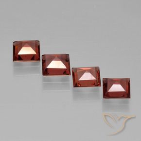 Shop natural 2.40ct Rouge moyen Grenat pyrope gems, Carré, from Mozambique at GemSelect. In stock, global shipping!