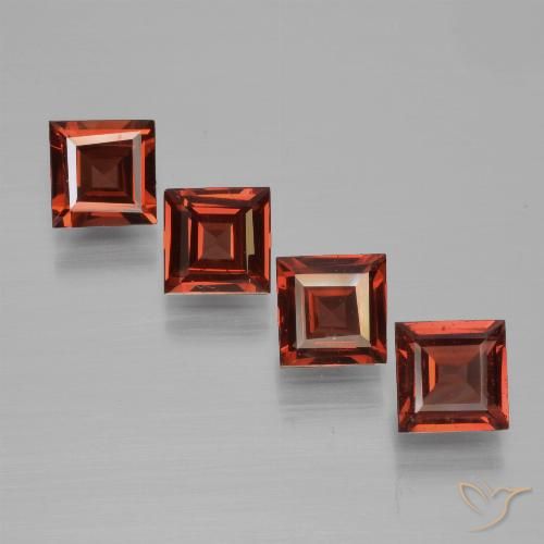 2.65ctw Naturel Rouge moyen Grenat pyrope, Carré, VS