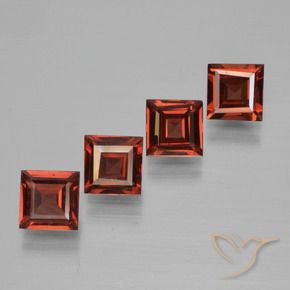 Shop natural 2.65ct Rouge moyen Grenat pyrope gems, Carré, from Mozambique at GemSelect. In stock, global shipping!