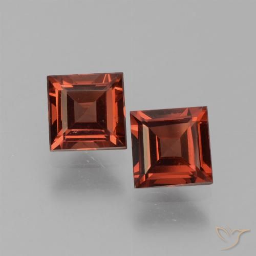 1.58ctw Naturel Rouge moyen Grenat pyrope, Carré, VVS-VS