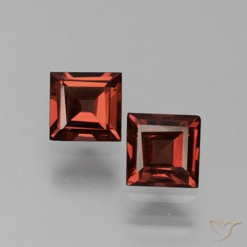 1.35ctw Naturel Rouge foncé Grenat pyrope, Carré, VS