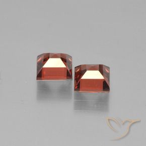 Shop natural 1.68ct Rouge écarlate Grenat pyrope gems, Carré, from Mozambique at GemSelect. In stock, global shipping!