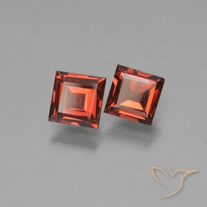 Shop natural 1.43ct Rouge écarlate Grenat pyrope gems, Carré, from Mozambique at GemSelect. In stock, global shipping!