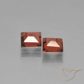 Shop natural 1.43ct Rouge écarlate Grenat pyrope gems, Carré, from Mozambique at GemSelect. In stock, global shipping!