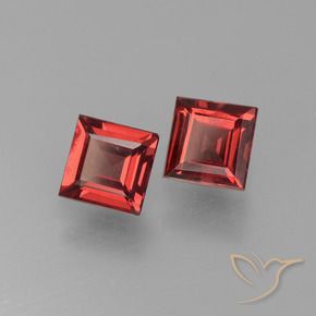 Shop natural 1.33ct Rouge foncé Grenat pyrope gems, Carré, from Mozambique at GemSelect. In stock, global shipping!