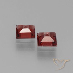 Shop natural 1.43ct Rouge foncé Grenat pyrope gems, Carré, from Mozambique at GemSelect. In stock, global shipping!