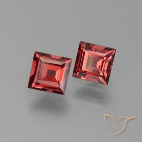 Shop natural 1.43ct Rouge foncé Grenat pyrope gems, Carré, from Mozambique at GemSelect. In stock, global shipping!