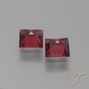 Shop natural 1.67ct Rouge foncé Grenat pyrope gems, Carré, from Mozambique at GemSelect. In stock, global shipping!