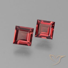Shop natural 1.43ct Rouge foncé Grenat pyrope gems, Carré, from Mozambique at GemSelect. In stock, global shipping!