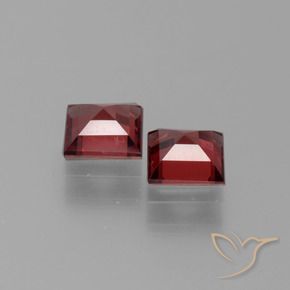 Shop natural 1.43ct Rouge foncé Grenat pyrope gems, Carré, from Mozambique at GemSelect. In stock, global shipping!