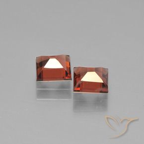 Shop natural 1.52ct Rouge groseille Grenat pyrope gems, Carré, from Mozambique at GemSelect. In stock, global shipping!