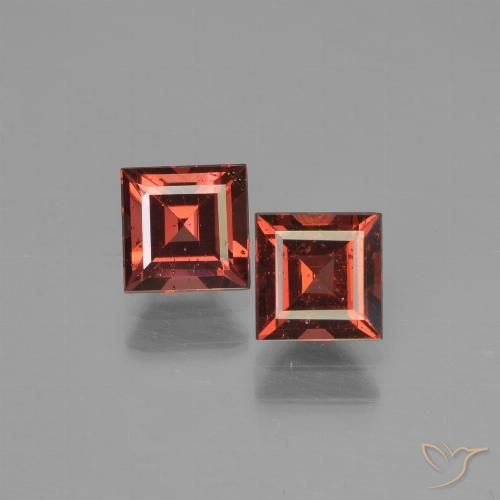 1.78ctw Naturel Rouge moyen Grenat pyrope, Carré, VS