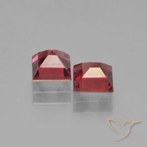 Shop natural 1.69ct Vin rouge profond Grenat pyrope gems, Carré, from Mozambique at GemSelect. In stock, global shipping!