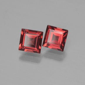 Achetez naturel 1.36ct Rouge foncé Grenat pyrope gems, Carré, En provenance Mozambique chez GemSelect. En stock, livraison internationale!