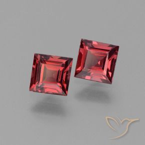 Shop natural 1.57ct Rouge foncé Grenat pyrope gems, Carré, from Mozambique at GemSelect. In stock, global shipping!