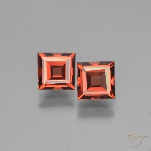 1.64ctw Naturel Rouge moyen Grenat pyrope, Carré, VVS-VS