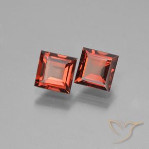 Shop natural 1.64ct Rouge moyen Grenat pyrope gems, Carré, from Mozambique at GemSelect. In stock, global shipping!