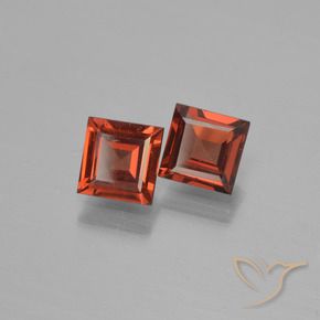 Shop natural 1.28ct Rouge écarlate Grenat pyrope gems, Carré, from Mozambique at GemSelect. In stock, global shipping!