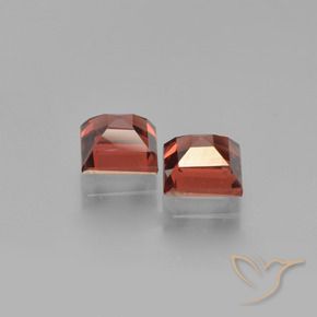 Shop natural 1.81ct Rouge foncé Grenat pyrope gems, Carré, from Mozambique at GemSelect. In stock, global shipping!