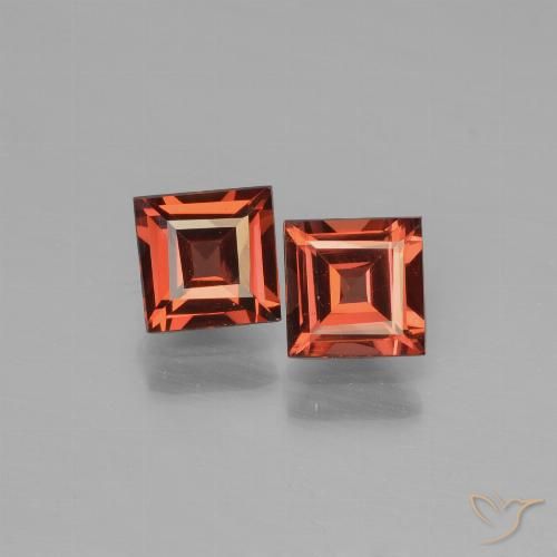 1.57ctw Naturel Rouge moyen Grenat pyrope, Carré, VVS-VS