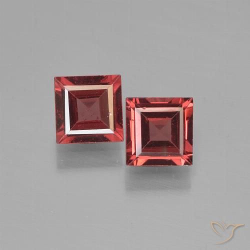 1.36ctw Naturel Rouge foncé Grenat pyrope, Carré, VVS