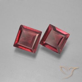 Shop natural 1.46ct Rouge écarlate Grenat pyrope gems, Carré, from Mozambique at GemSelect. In stock, global shipping!