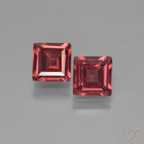 1.35ctw Naturel Rouge foncé Grenat pyrope, Carré, VS