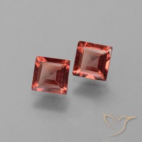 Shop natural 1.53ct Rouge écarlate Grenat pyrope gems, Carré, from Mozambique at GemSelect. In stock, global shipping!