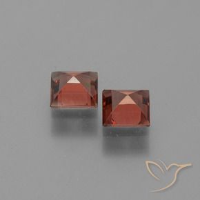 Shop natural 1.46ct Rouge moyen Grenat pyrope gems, Carré, from Mozambique at GemSelect. In stock, global shipping!