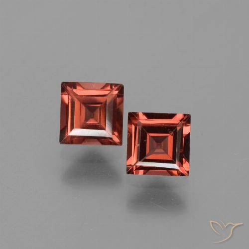 1.77ctw Naturel Rouge moyen Grenat pyrope, Carré, VVS-VS