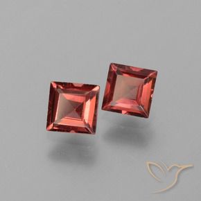 Shop natural 1.64ct Rouge foncé Grenat pyrope gems, Carré, from Mozambique at GemSelect. In stock, global shipping!
