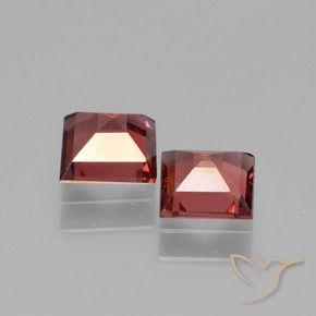 Shop natural 1.31ct Rouge foncé Grenat pyrope gems, Carré, from Mozambique at GemSelect. In stock, global shipping!